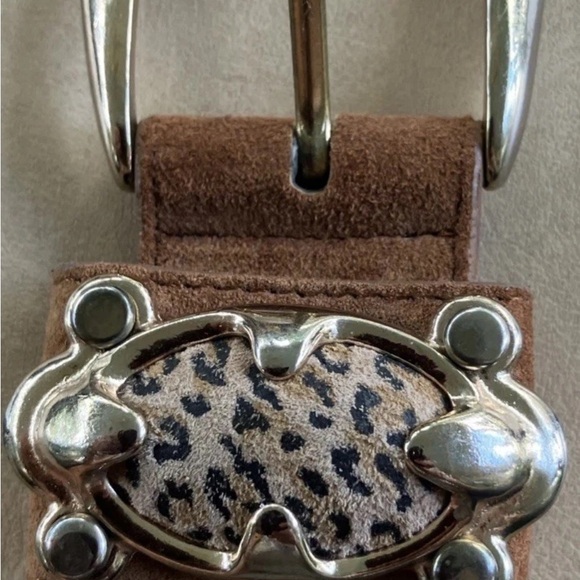 Genuine Leather Belt With Gold Buckle And Gold/ Leopard Decor Ornaments Size S - Picture 3 of 8